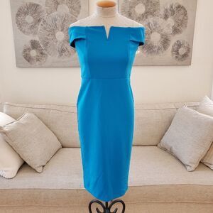Love by Design Off Shoulder Notch Front Crepe Sheath Dress size Medium in Blue
